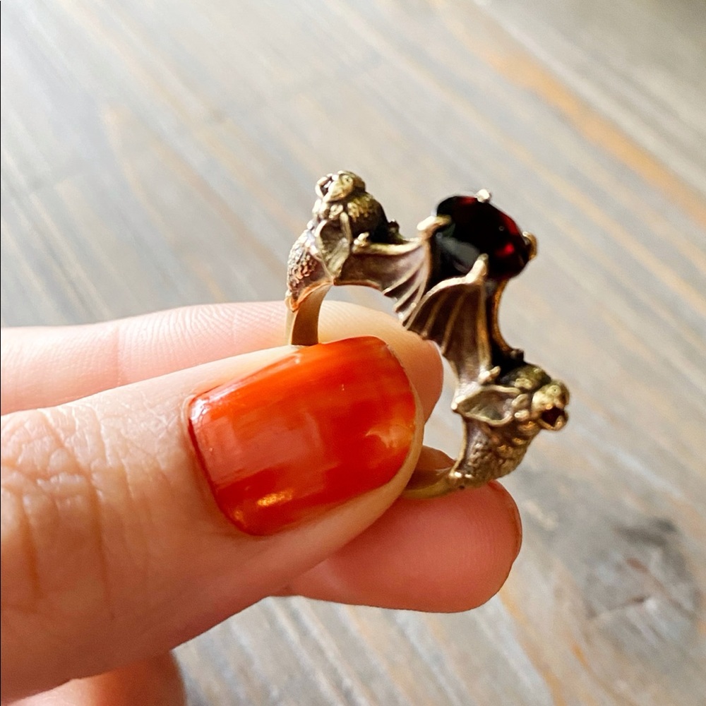 Omnia Studios Ring